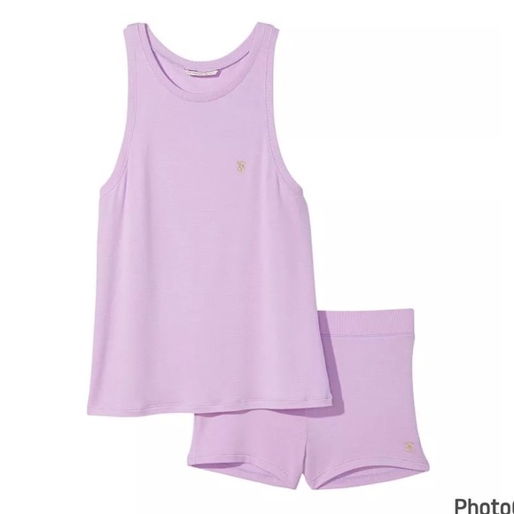 Set - Picture 4 of 5